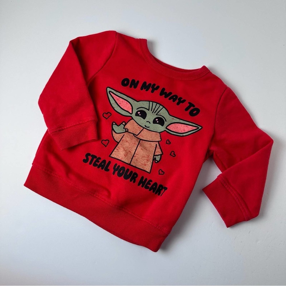 Star Wars Sweatshirt Toddler 2T Red Baby Yoda Steal Your Heart Grogu Pullover‎